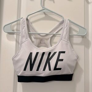 Nike Women’s White Sportsbra